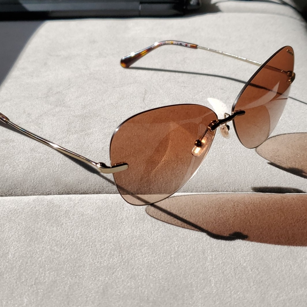 Coach Sunglasses - Picture 2 of 6